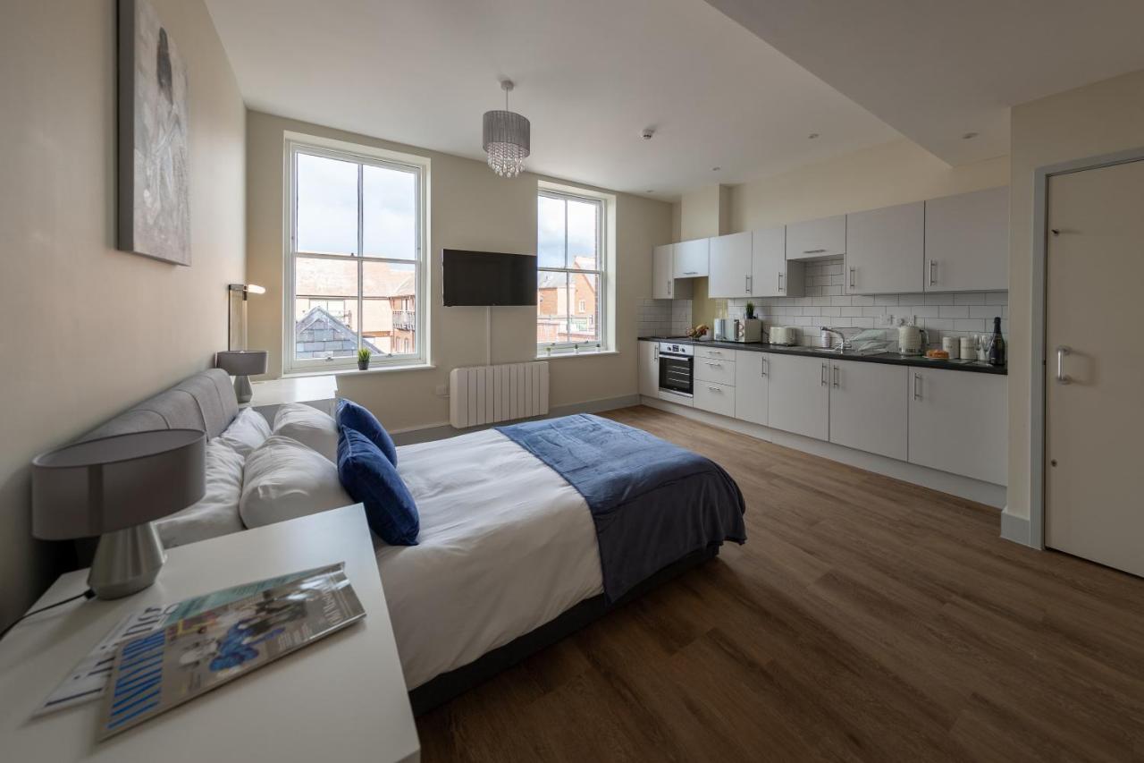 Apartment 7, Isabella House, Aparthotel, By Rentmyhouse Херфорд Екстериор снимка